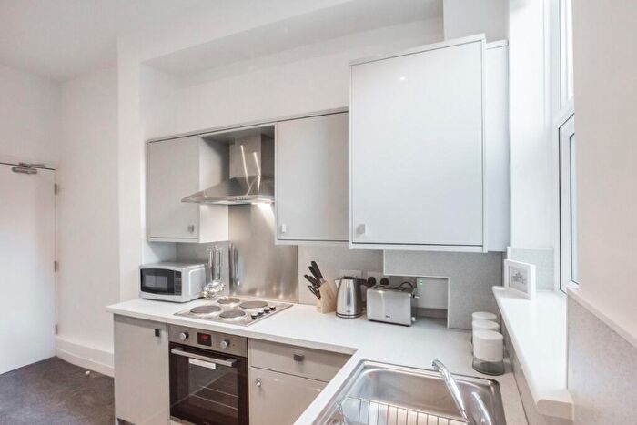 2 Bedroom Terraced House To Rent In Hartley Road, Nottingham, Nottinghamshire, NG7