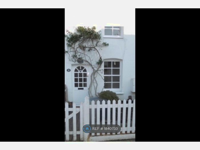2 Bedroom Terraced House To Rent In Ham Richmond Surrey, Ham Richmond Surrey, TW10