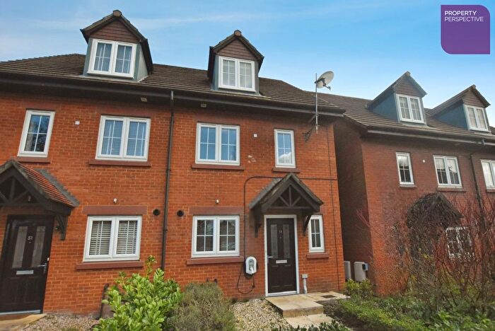 3 Bedroom Semi Detached House For Sale In West Park Drive, Macclesfield, SK10