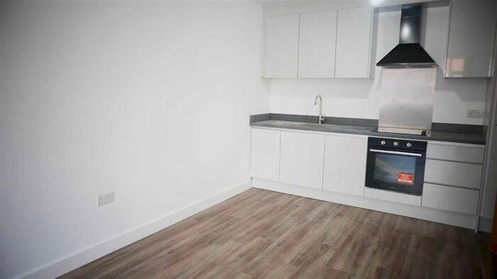 1 Bedroom Flat To Rent In Lombard Street, West Bromwich, B70
