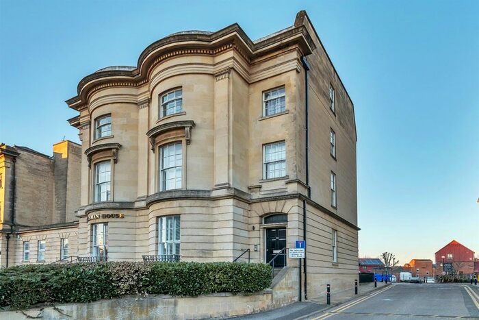 2 Bedroom Flat To Rent In Kings Road, Reading, RG1