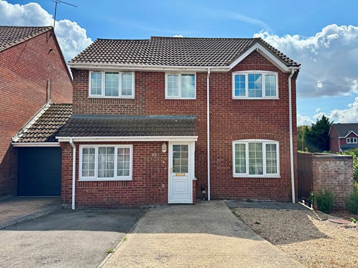 4 Bedroom Detached House For Sale In Webbs Wood, Swindon, SN5