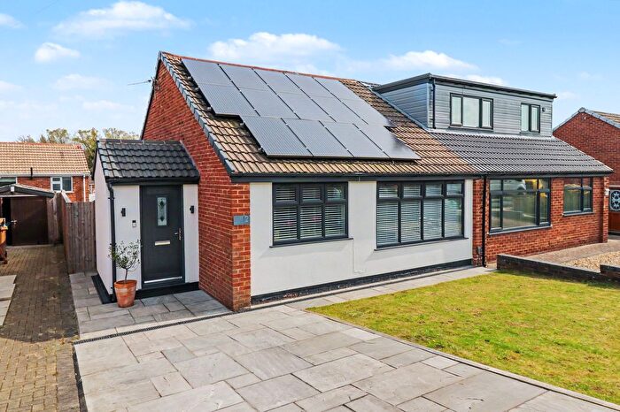 2 Bedroom Semi Detached Bungalow For Sale In Rothesay Close, St. Helens, WA11