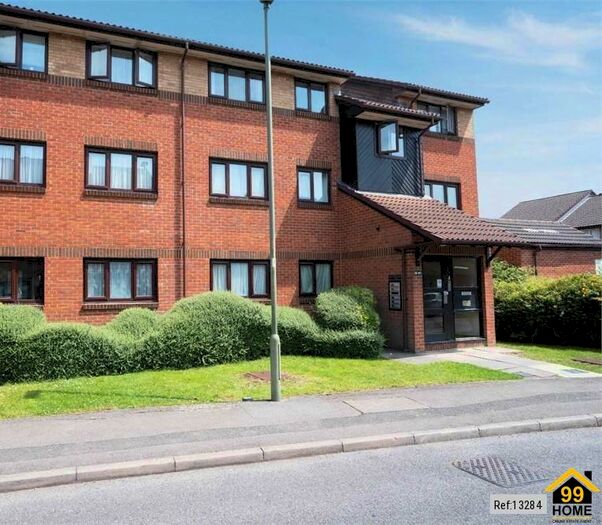 1 Bedroom Flat To Rent In Pavillion Way, Edgware, Middlesex, HA8