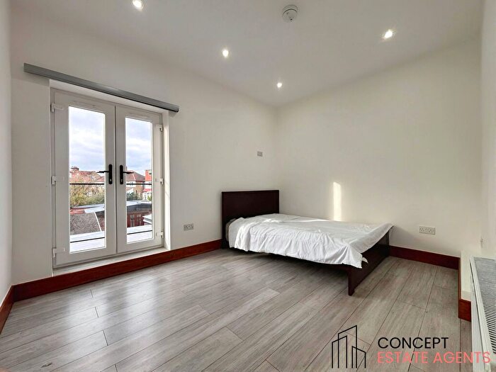 Studio To Rent In Dorset Road, Wimbledon, SW19