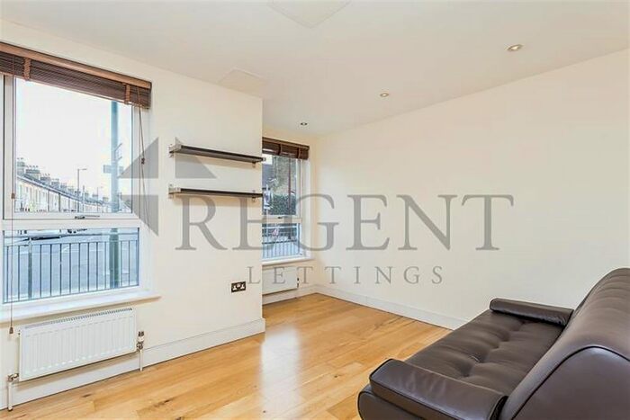 2 Bedroom Flat To Rent In Regal Building, Kilburn Lane, W10