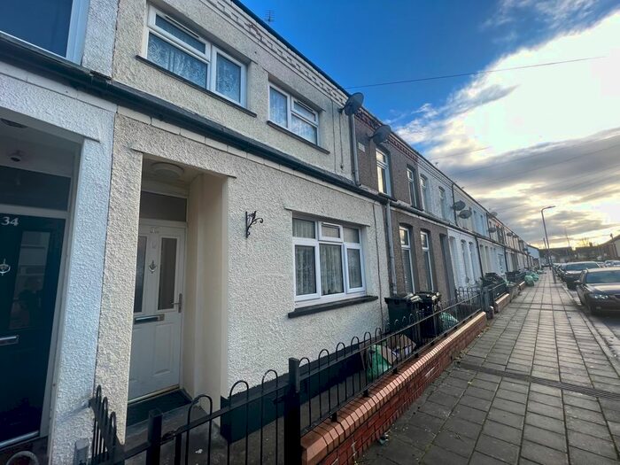 3 Bedroom Property To Rent In Somerset Street, Grangetown, Cardiff, CF11