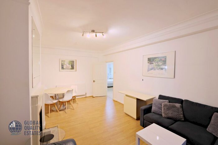3 Bedroom Flat To Rent In Gloucerter Place, London, NW1