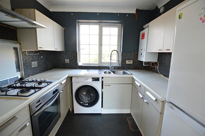 1 Bedroom Maisonette To Rent In Cooper Way, Cippenham, Slough, SL1