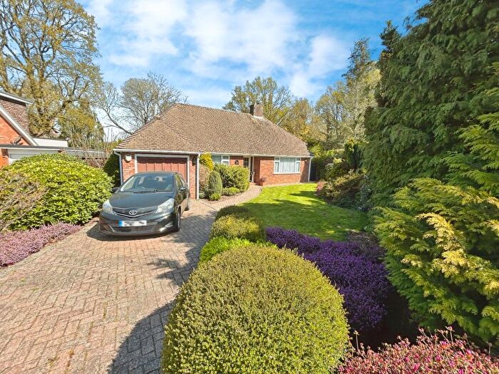 2 Bedroom Detached Bungalow For Sale In Wealden Avenue, Tenterden, TN30