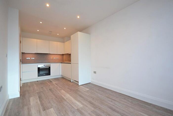 1 Bedroom Flat To Rent In Elmfield Road Bromley, BR1