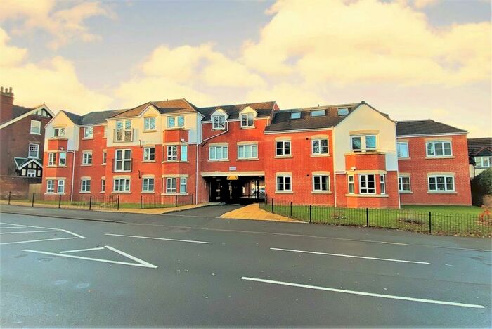 2 Bedroom Apartment To Rent In High Street, Amblecote, Stourbridge, DY8
