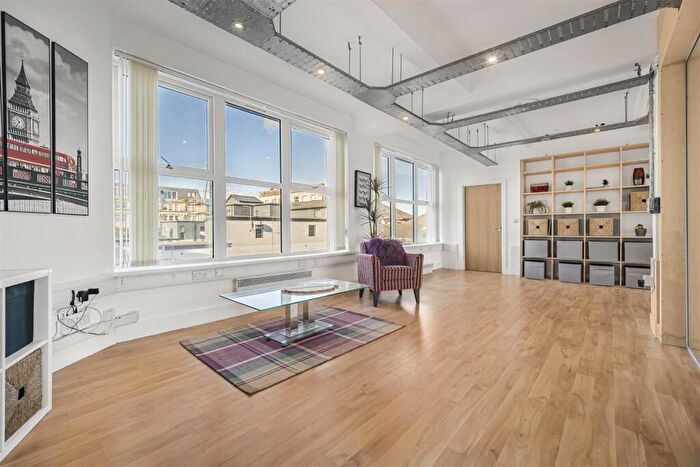 1 Bedroom Apartment To Rent In Mount Stuart Square, Cardiff Bay, Cardiff, CF10