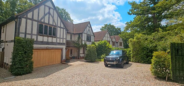 5 Bedroom Detached House To Rent In Trumpsgreen Road, Virginia Water, GU25