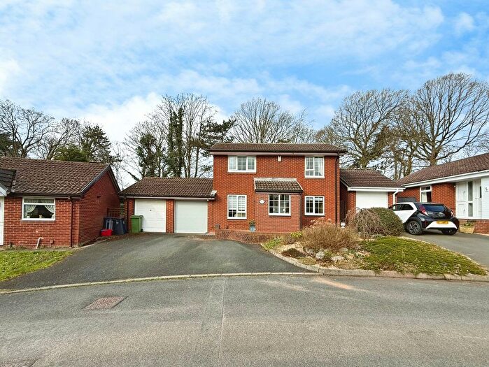 4 Bedroom Link Detached House For Sale In Royal Oak Drive, Apley, TF1