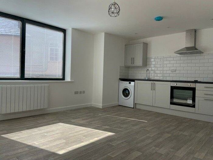 1 Bedroom Flat To Rent In High Street, Lewes, BN7