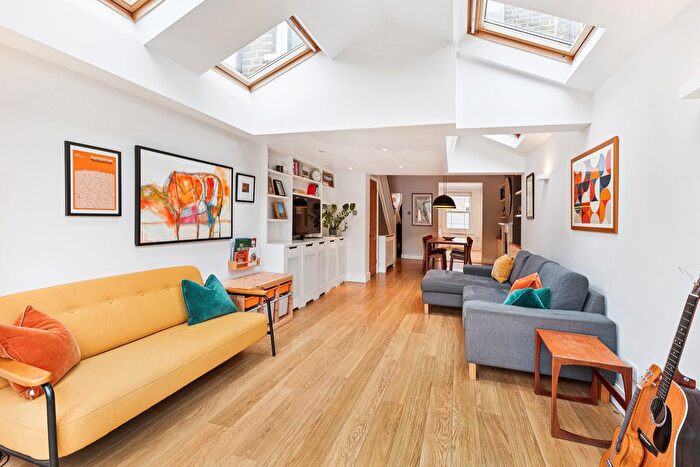 4 Bedroom Terraced House For Sale In Orchard Road, Brentford, London, TW8