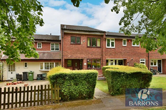 4 Bedroom Town House For Sale In Elderbek Close, West Cheshunt, EN7