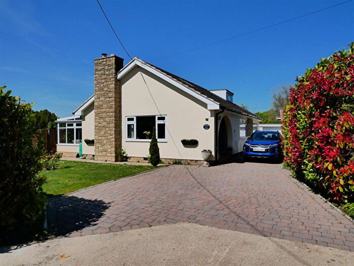 4 Bedroom Detached House For Sale In Oldbury View, Middle Lane, Cherhill, SN11