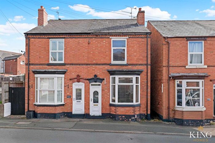 3 Bedroom Semi-Detached House For Sale In Mason Road, Redditch, B97