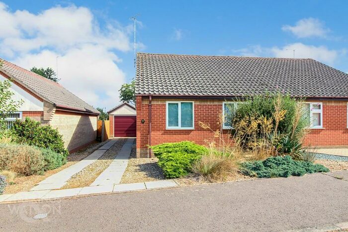 2 Bedroom Semi-Detached Bungalow To Rent In Victoria Way, New Costessey, Norwich, NR5
