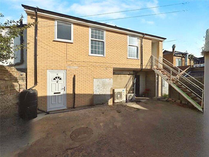 1 Bedroom Maisonette To Rent In Perry Street, Northfleet, Gravesend, Kent, DA11