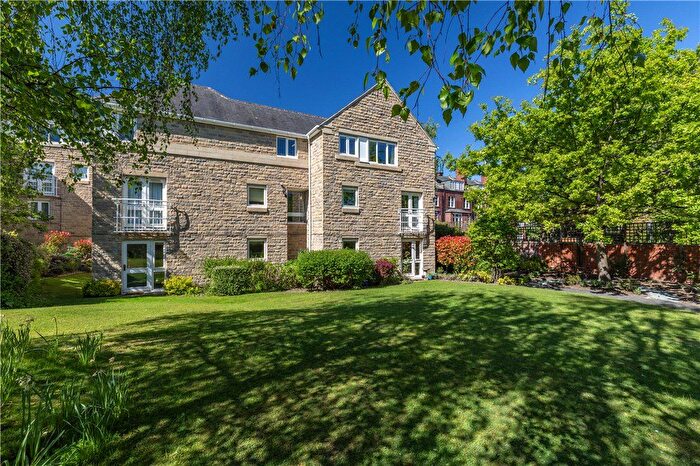2 Bedroom Flat For Sale In St. Chads Road, Leeds, West Yorkshire, LS16