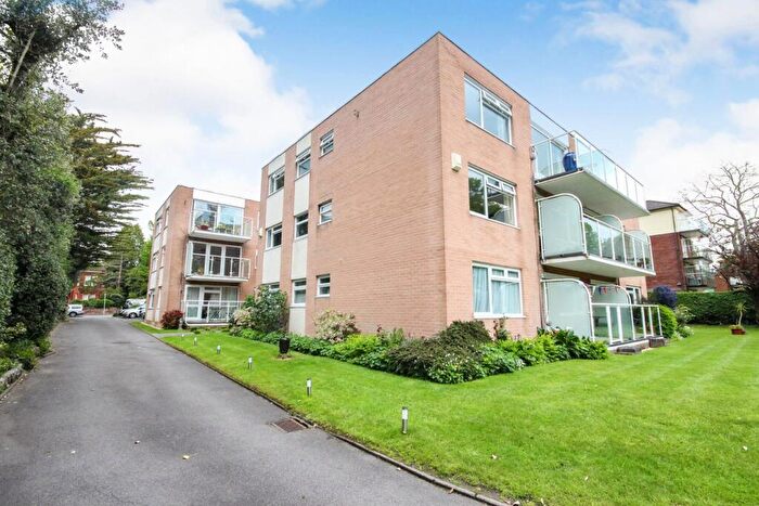 2 Bedroom Apartment For Sale In West Cliff Road, West Cliff, BH4