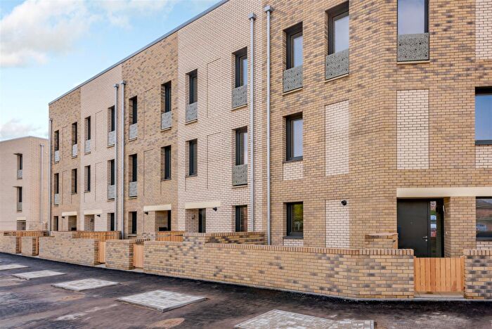 4 Bedroom Town House To Rent In Wild Apple Close, Norwich, NR5