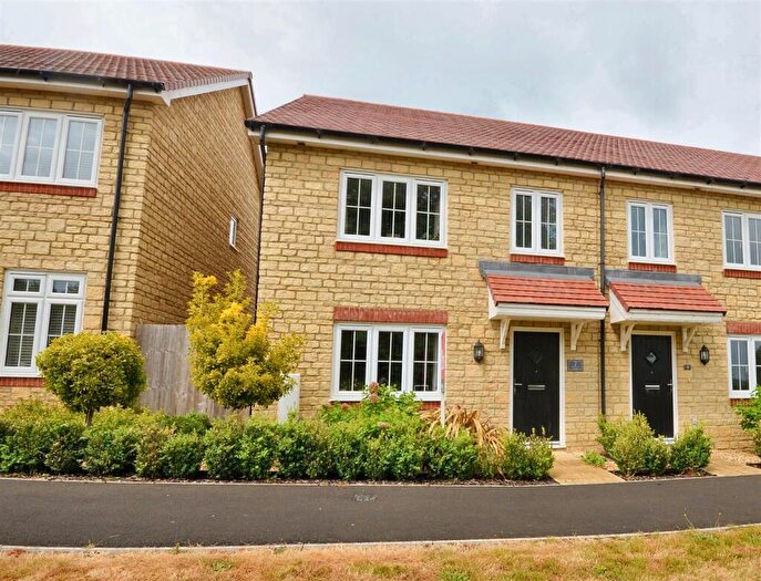 3 Bedroom End Of Terrace House For Sale In Vartenham Close, Milborne Port, DT9