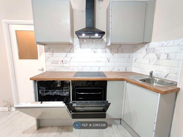 1 Bedroom Flat To Rent In Greencoat Mansions, London, SW1P