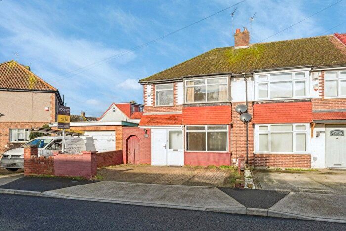 3 Bedroom Semi-Detached House For Sale In Lynhurst Crescent, Hillingdon, Middlesex, UB10