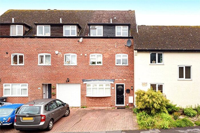 1 Bedroom House To Rent In Crawford Place, Newbury, Berkshire, RG14