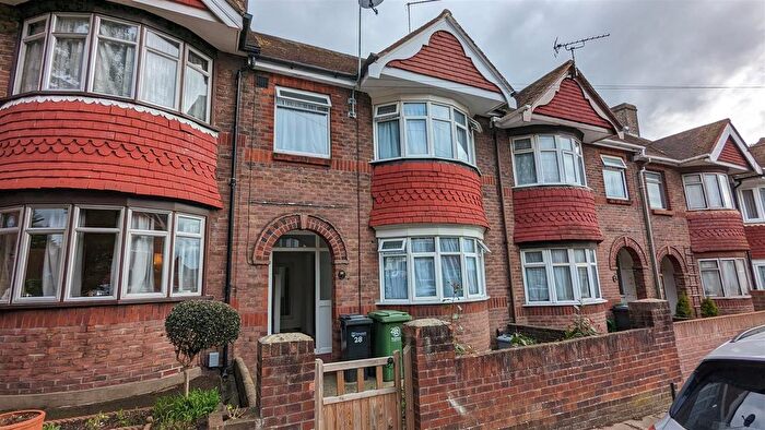 3 Bedroom Property To Rent In Pervin Road, Cosham, PO6