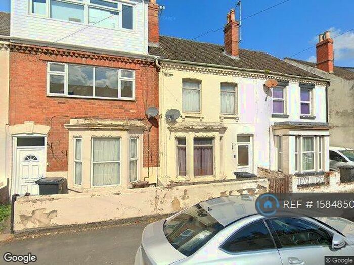 3 Bedroom Terraced House To Rent In Weston Road, Gloucester, GL1