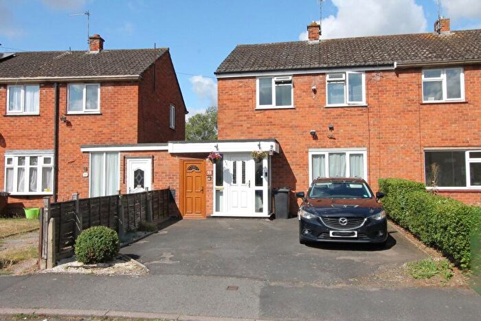 3 Bedroom Semi-Detached House For Sale In Princess Way, Stourport-on-Severn, DY13