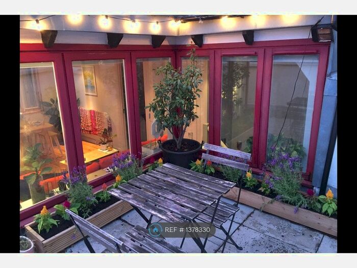 1 Bedroom Flat To Rent In Clifton Grove, London, E8