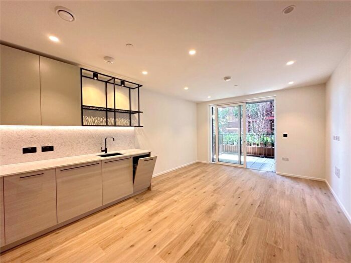 1 Bedroom Apartment To Rent In Barnacle House, Hemlock Street, London, E14