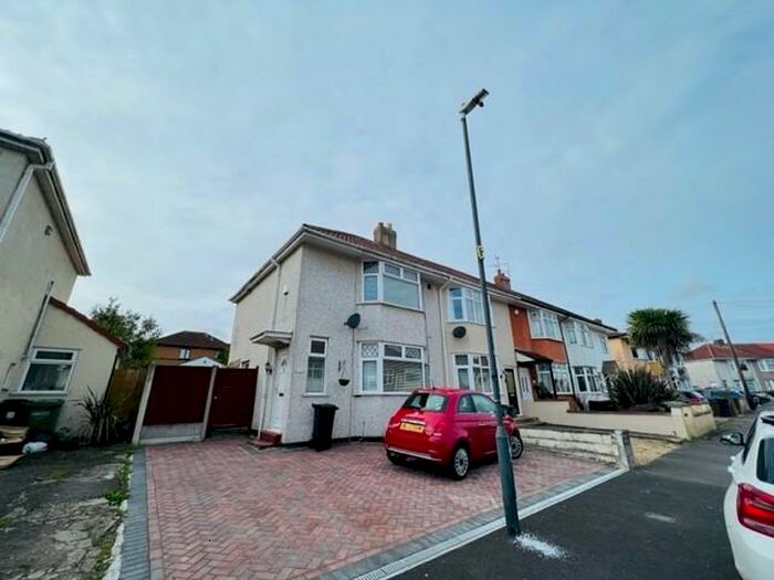 3 Bedroom House To Rent In Wallscourt Road, Filton, Bristol, BS34