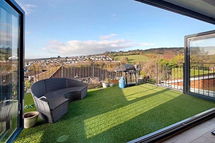 4 Bedroom Semi-Detached House For Sale In Admirals Walk, Teignmouth, TQ14