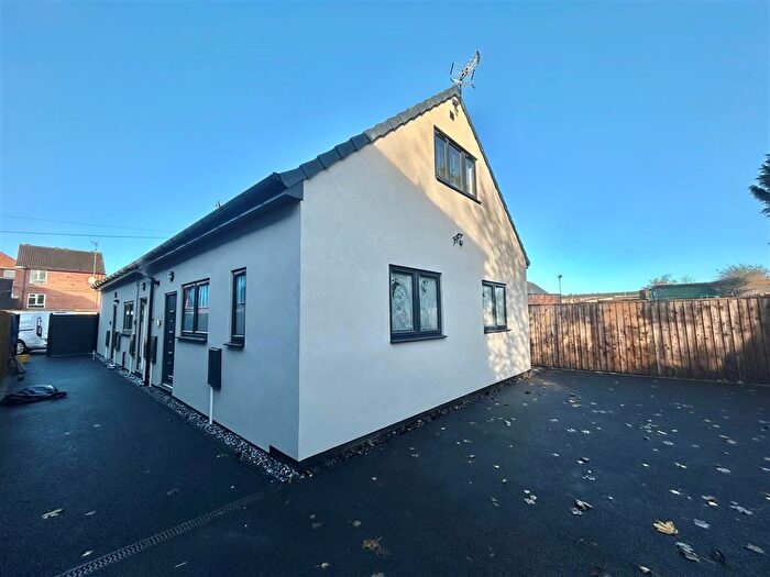 2 Bedroom Flat To Rent In Allen Street, Hucknall, Nottingham, NG15