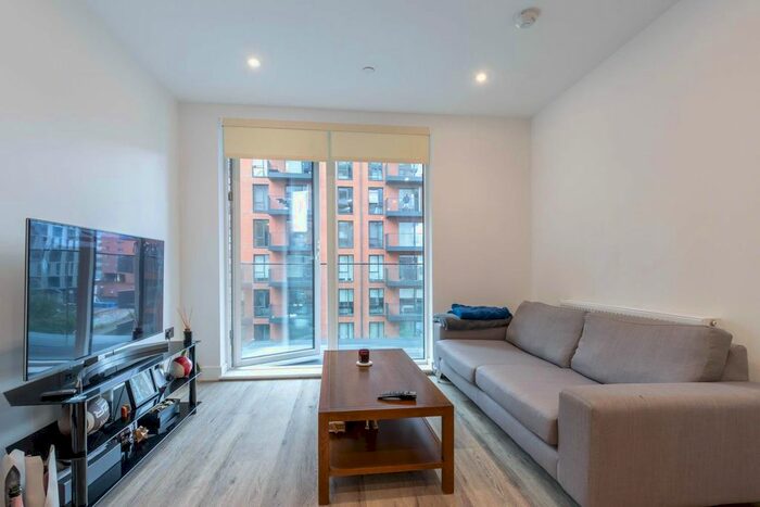 1 Bedroom Flat To Rent In The Regent, Snow Hill Wharf, Shadwell Street, B4