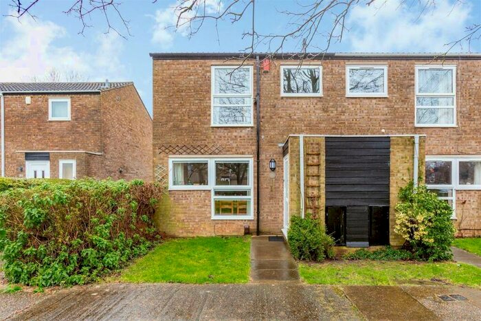 3 Bedroom End Of Terrace House For Sale In Caling Croft, New Ash Green, DA3