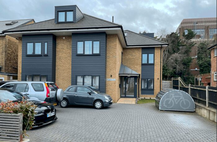 2 Bedroom Flat To Rent In Grosvenor Road, SM6