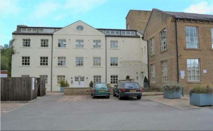 1 Bedroom Apartment To Rent In The Park, Penistone Road, Kirkburton, HD8