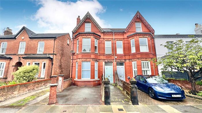3 Bedroom Maisonette For Sale In Church Road, West Kirby, Wirral, Merseyside, CH48