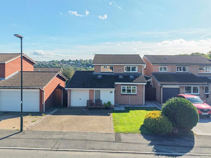 4 Bedroom Detached House For Sale In Wyvern Gardens, Sheffield, S17