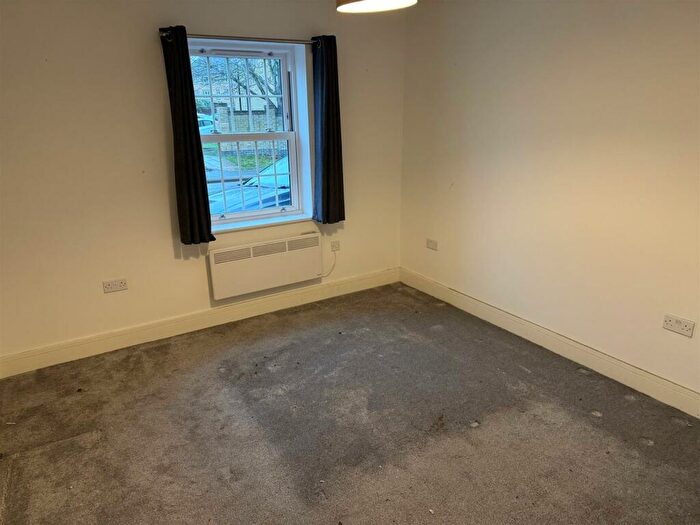 1 Bedroom Apartment To Rent In North Street, Rochford, SS4