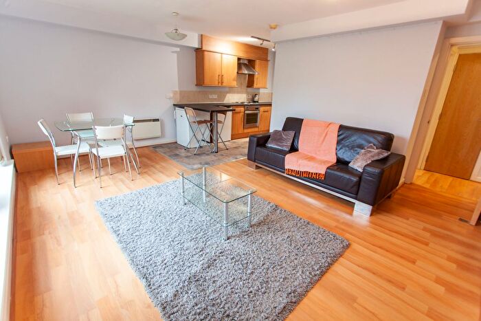 1 Bedroom Flat To Rent In Gilmartin Grove, L6