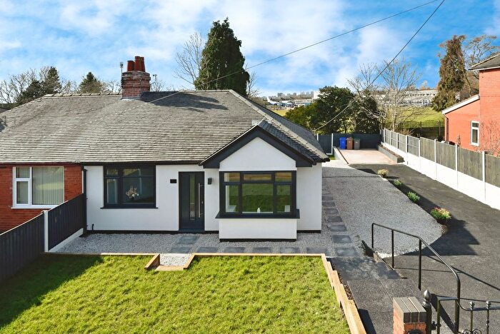 3 Bedroom Bungalow To Rent In Eaves Lane, Stoke-On-Trent, ST2